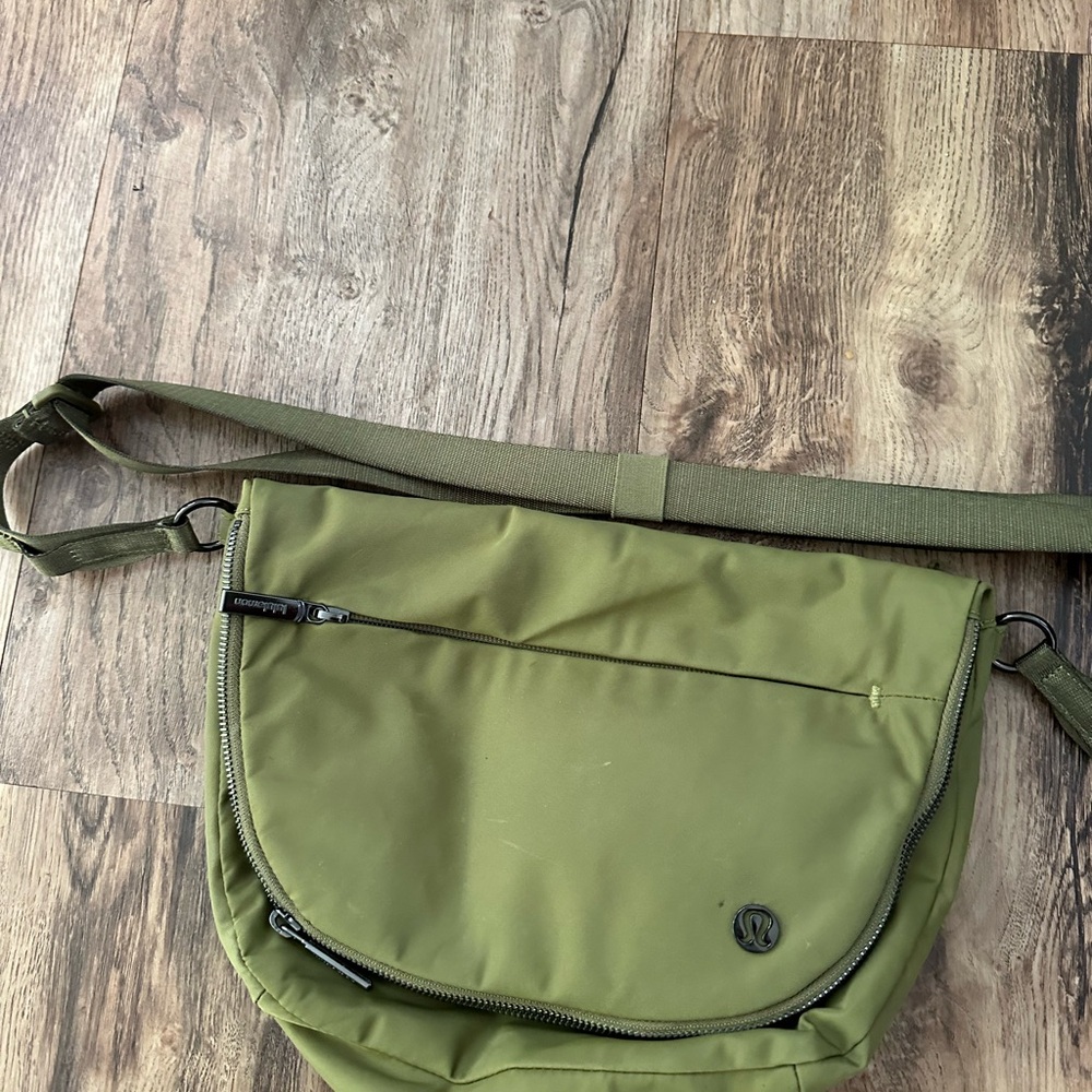 Lululemon All Night Festival Bag